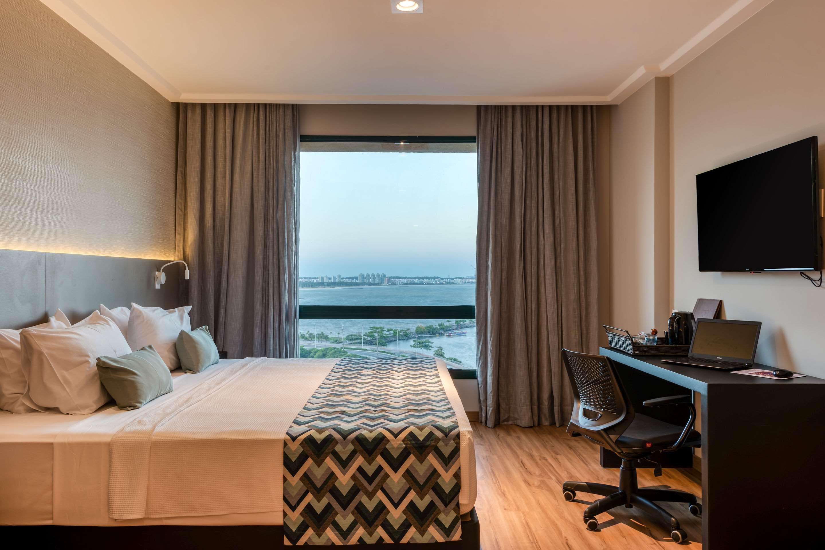 Comfort Suites Віторія Екстер'єр фото