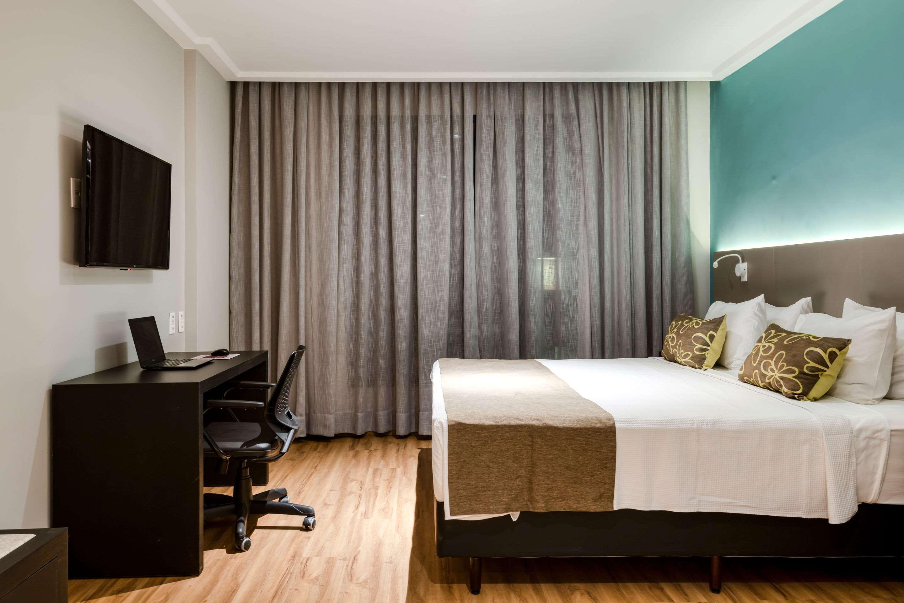 Comfort Suites Віторія Екстер'єр фото