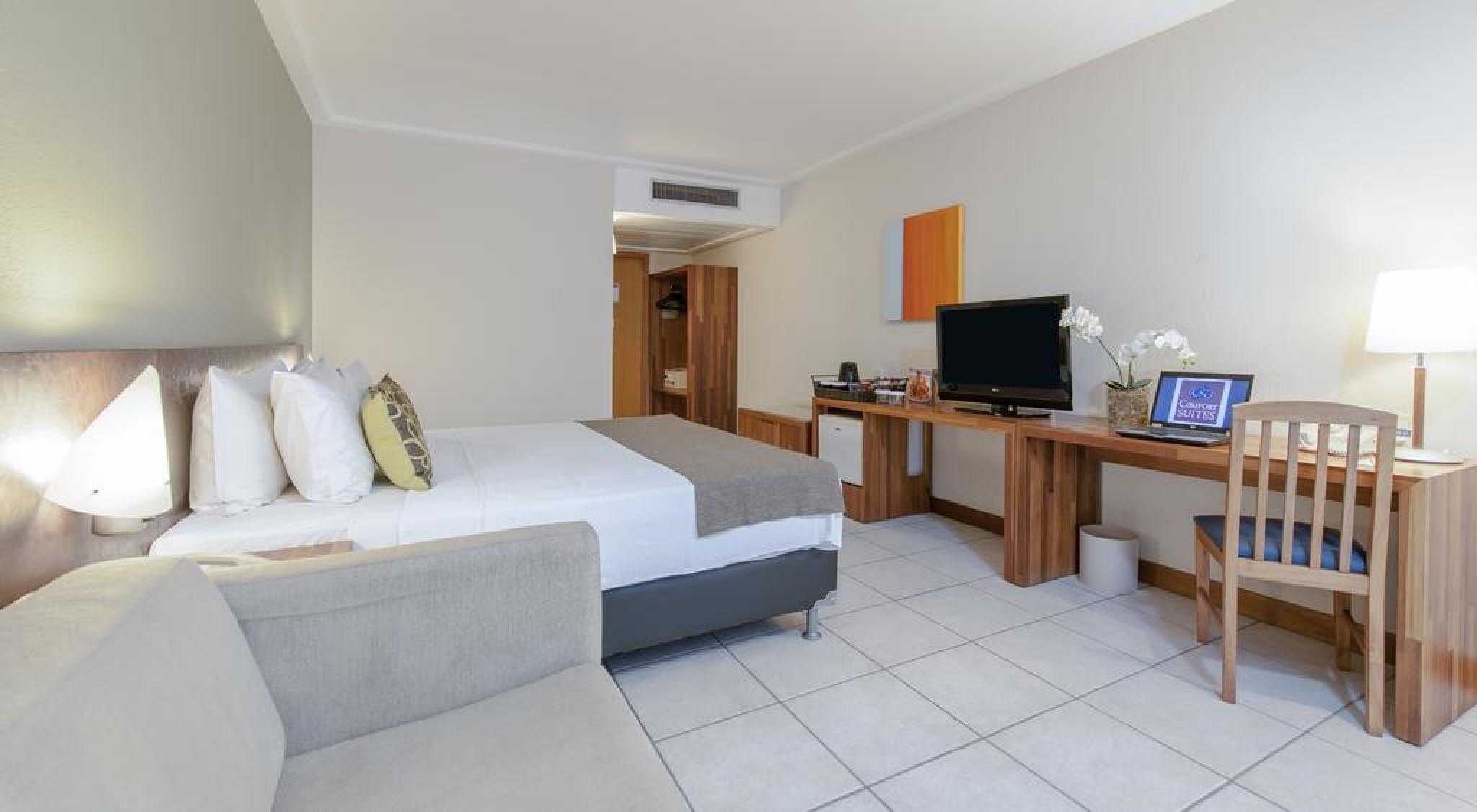 Comfort Suites Віторія Екстер'єр фото