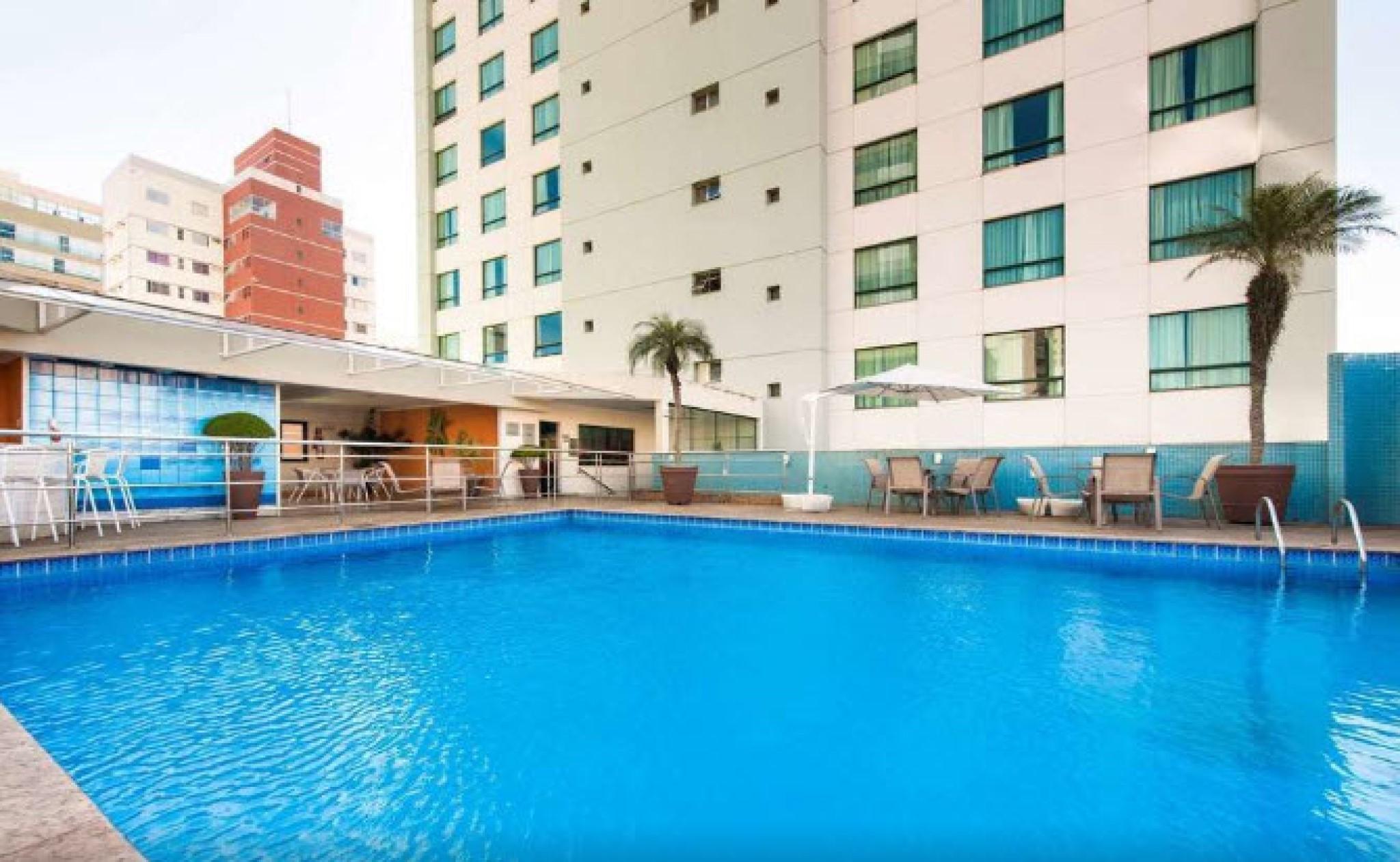 Comfort Suites Віторія Екстер'єр фото