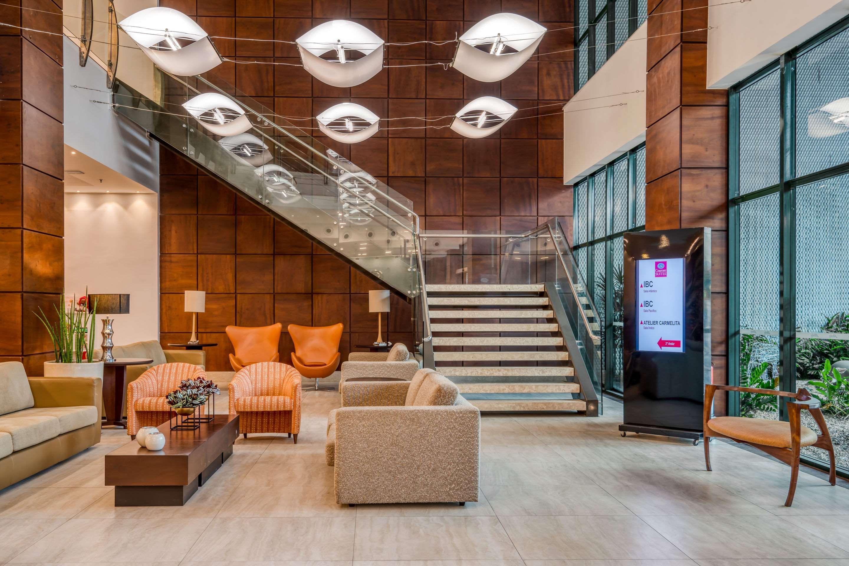 Comfort Suites Віторія Екстер'єр фото