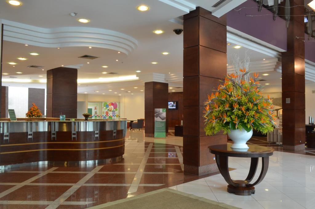 Comfort Suites Віторія Екстер'єр фото