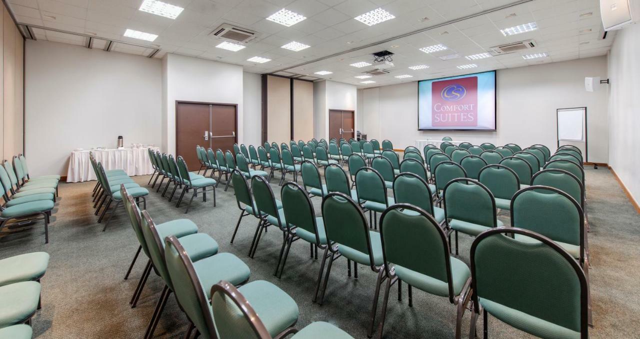 Comfort Suites Віторія Екстер'єр фото