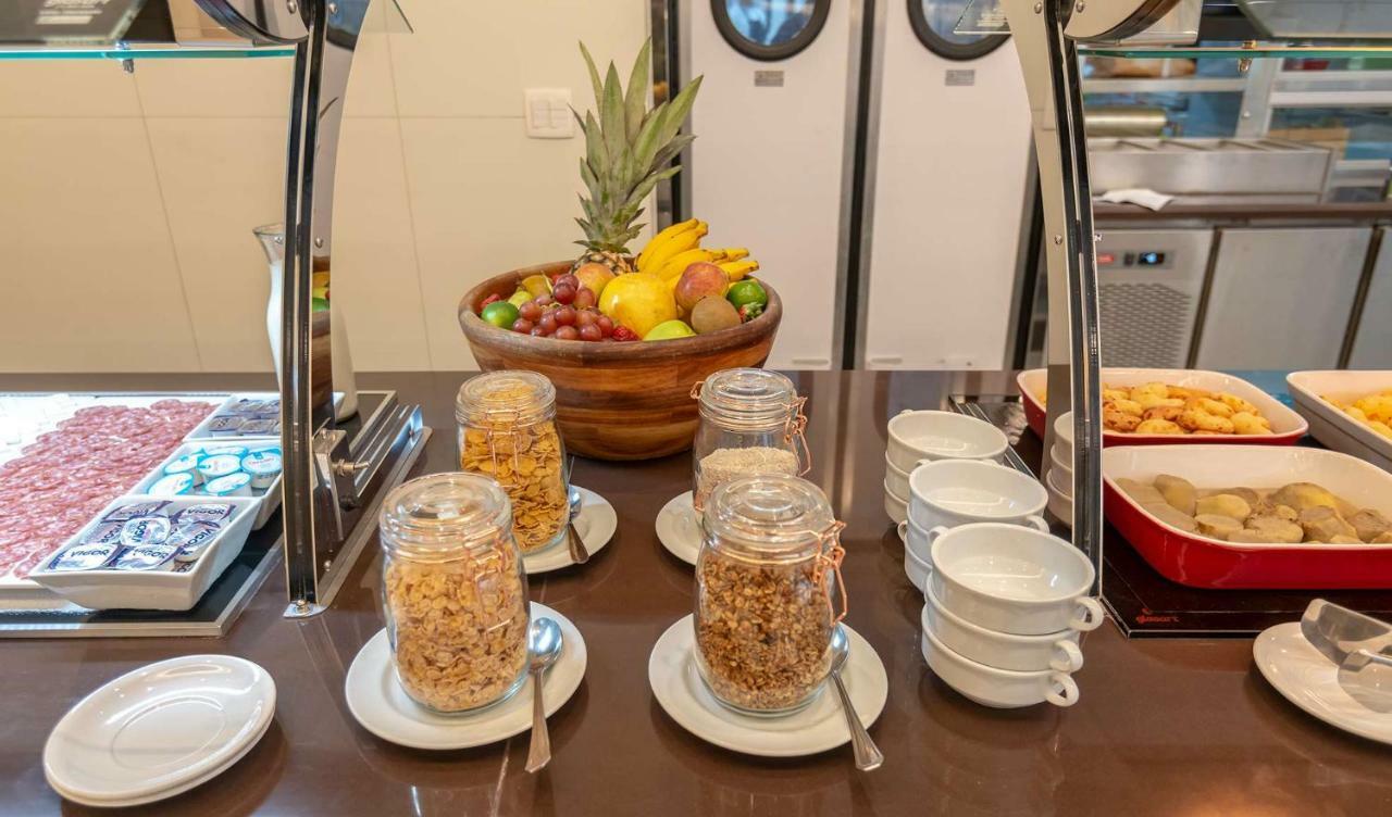 Comfort Suites Віторія Екстер'єр фото